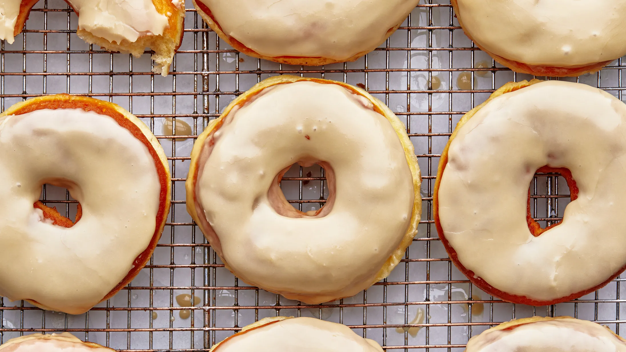 maple frosting donuts