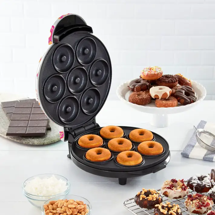How To Make Donuts With A Dash Mini Donut Maker?