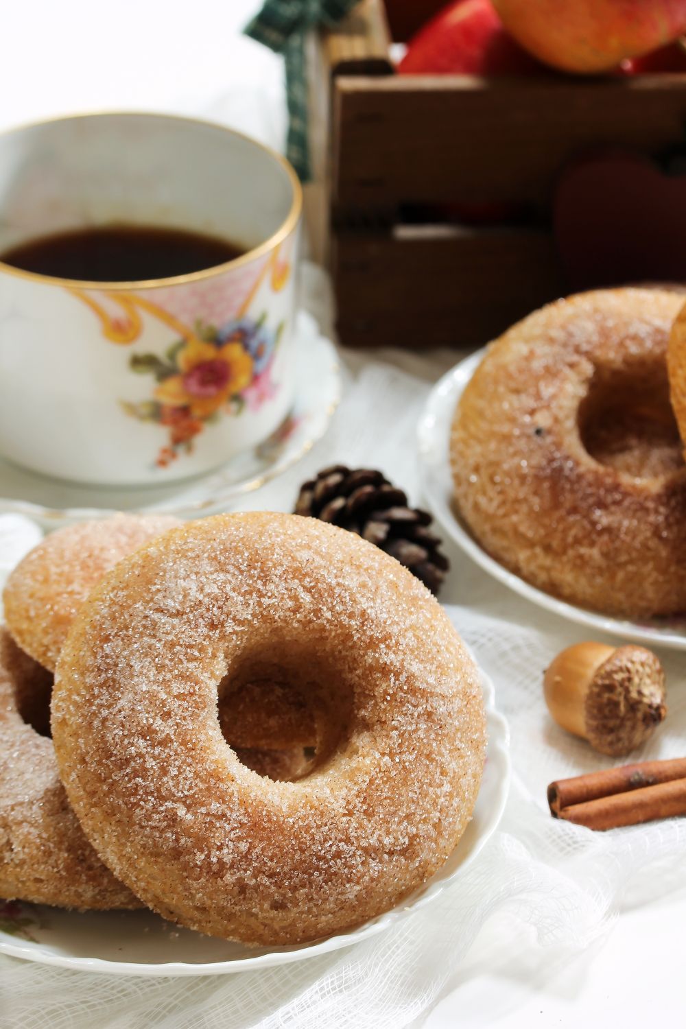 Skinny low-fat cinnamon and granulated erythritol-coated baked doughnuts
