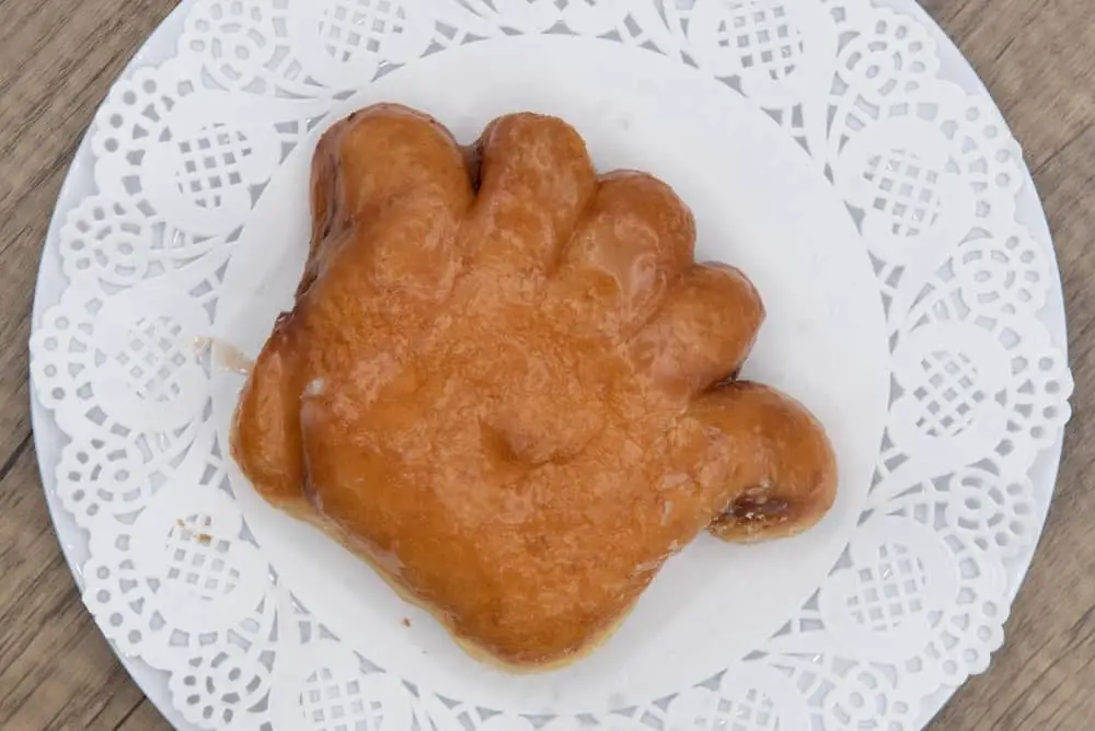 bear claw donut