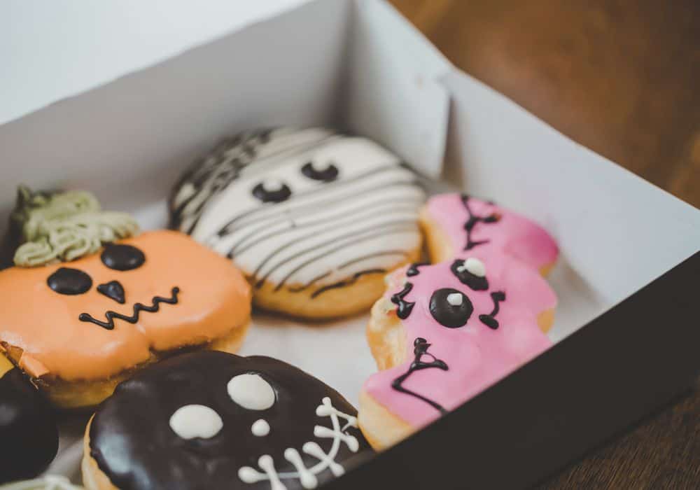 Step by step on how to make vampire donuts