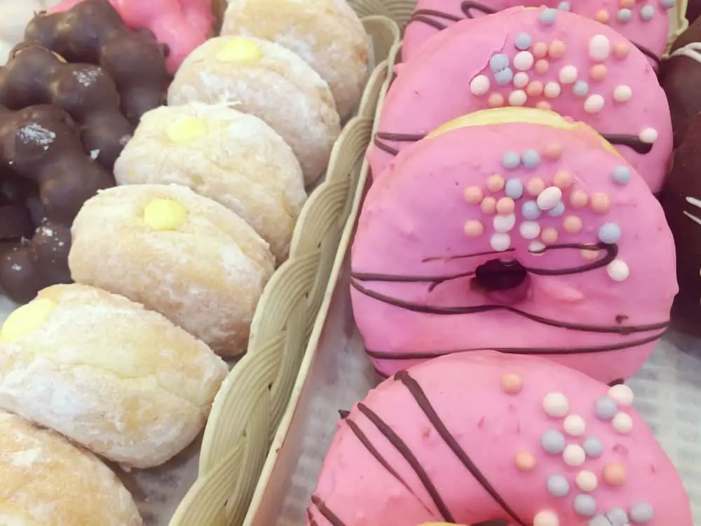 Top 13 Best Donut Shops In Oakland, CA